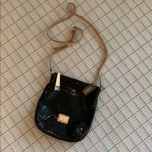 NWT Guess crossbody (black)